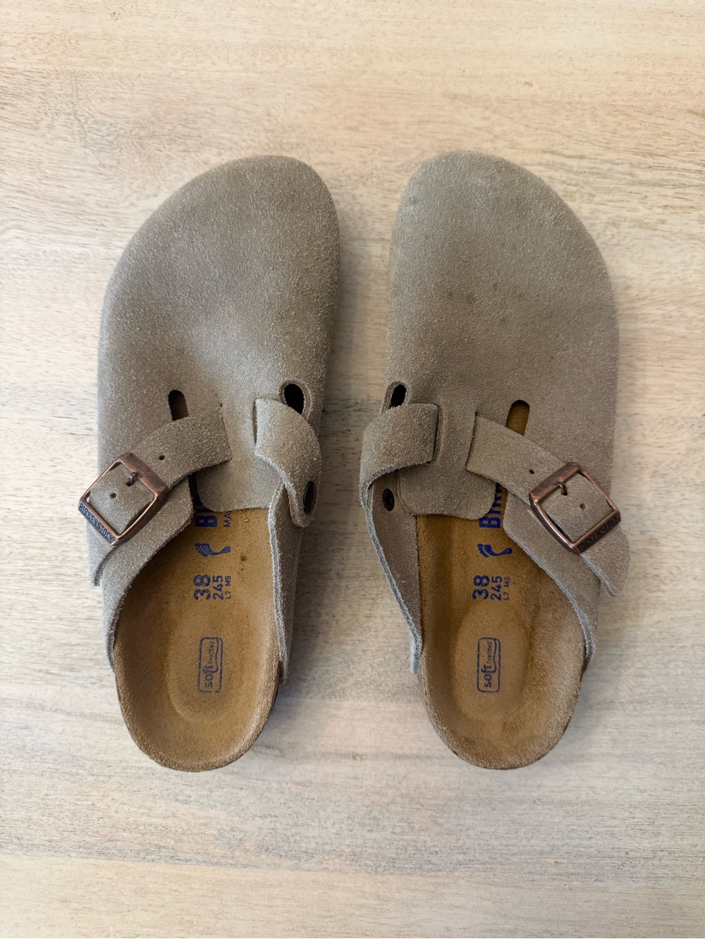Birkenstock Boston Soft Footbed in Taupe EU 38
